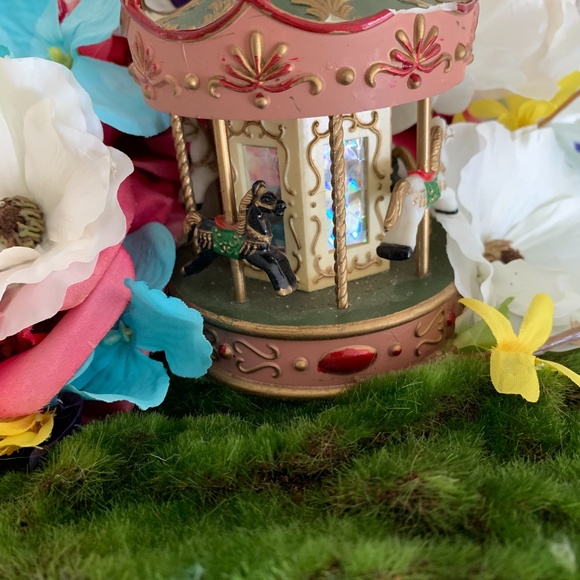 Horse Carousel & Flower Custom Fascinator / Hat main image 2